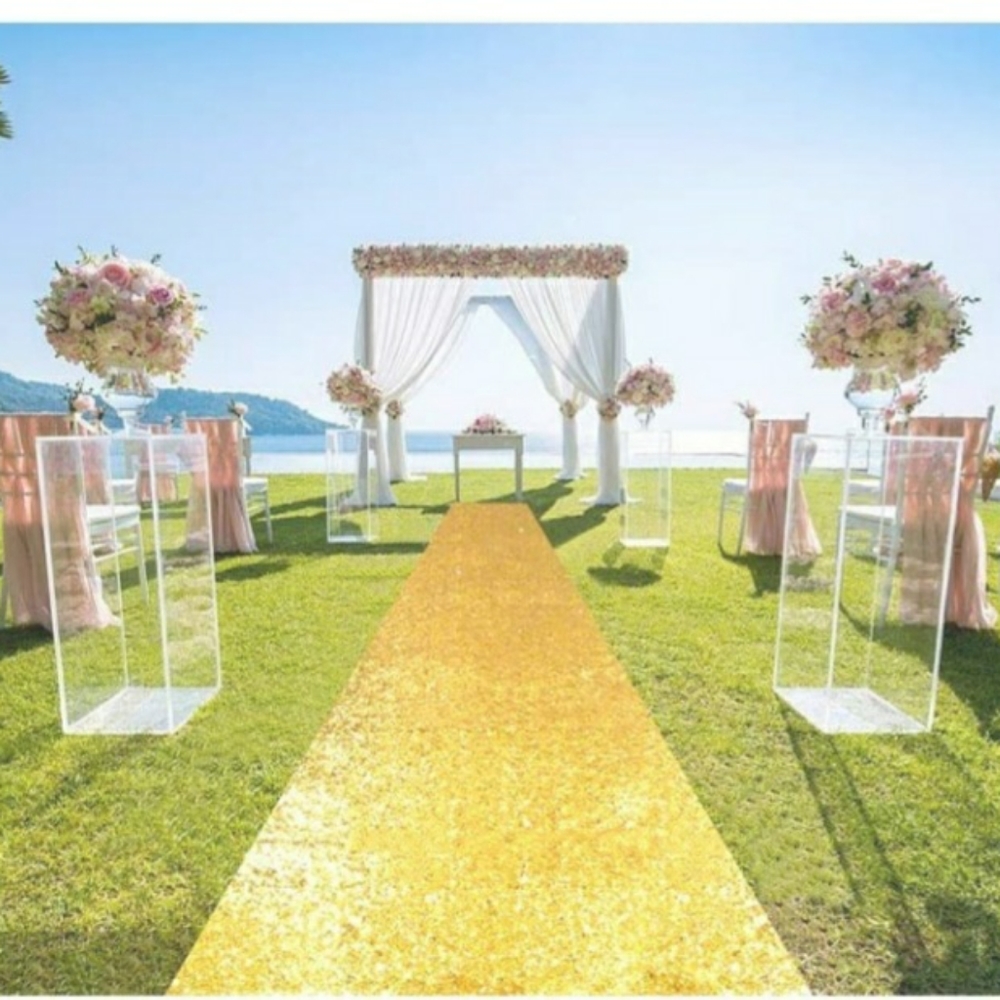 Gold Sequin Aisle Runner (4FTX20FT) - Picture 2 of 7